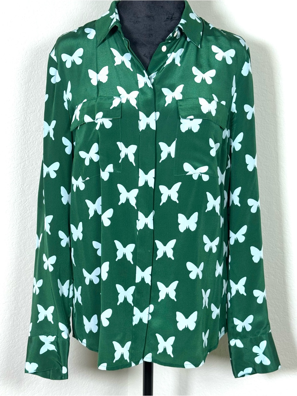 EUC J.Crew 100% SILK Blythe Green White Butterfly Buttoned Shirt size 8